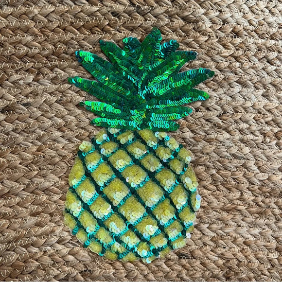 Jute Large Sequined Pineapple Crossbody Handbag. OS. NWOT. - Picture 3 of 10